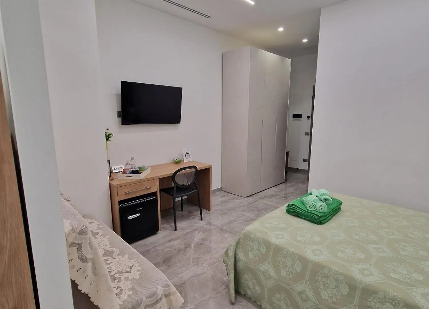 Suite Galleria Umberto I Napoli 0*,  Italia