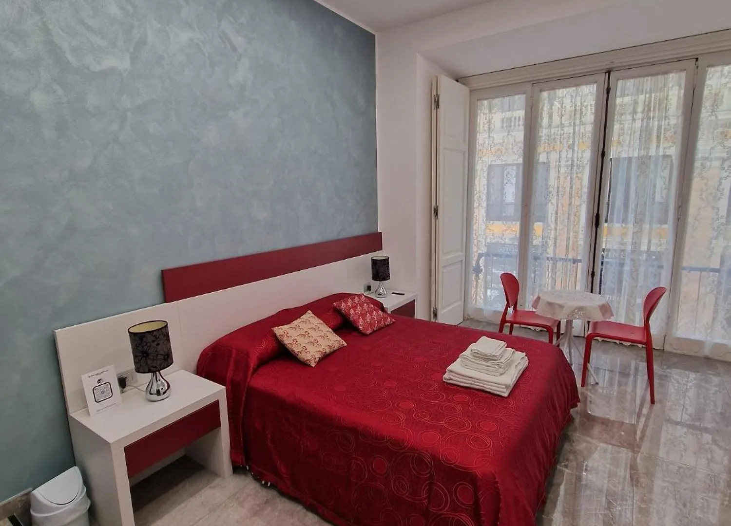 Bed & Breakfast Suite Galleria Umberto I Napoli Italia